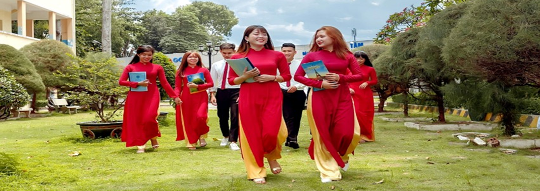 Đồng phục ngành Quản trị dịch vụ du lịch & lữ hành
